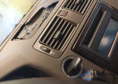 2007 Volvo S40 2.4I from USA, damaged, VIN YV1MS382072301959